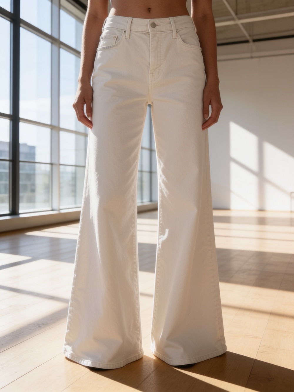 MOTHER Cream Wide Leg High-Rise Jeans size 28